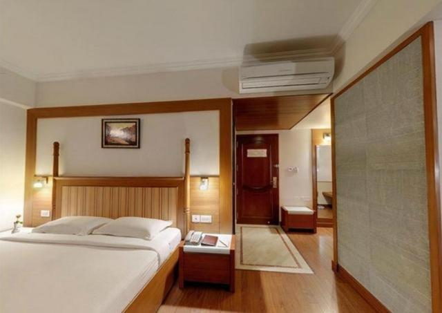 Hotel Parijatha Gateway Bangalore Habitación foto